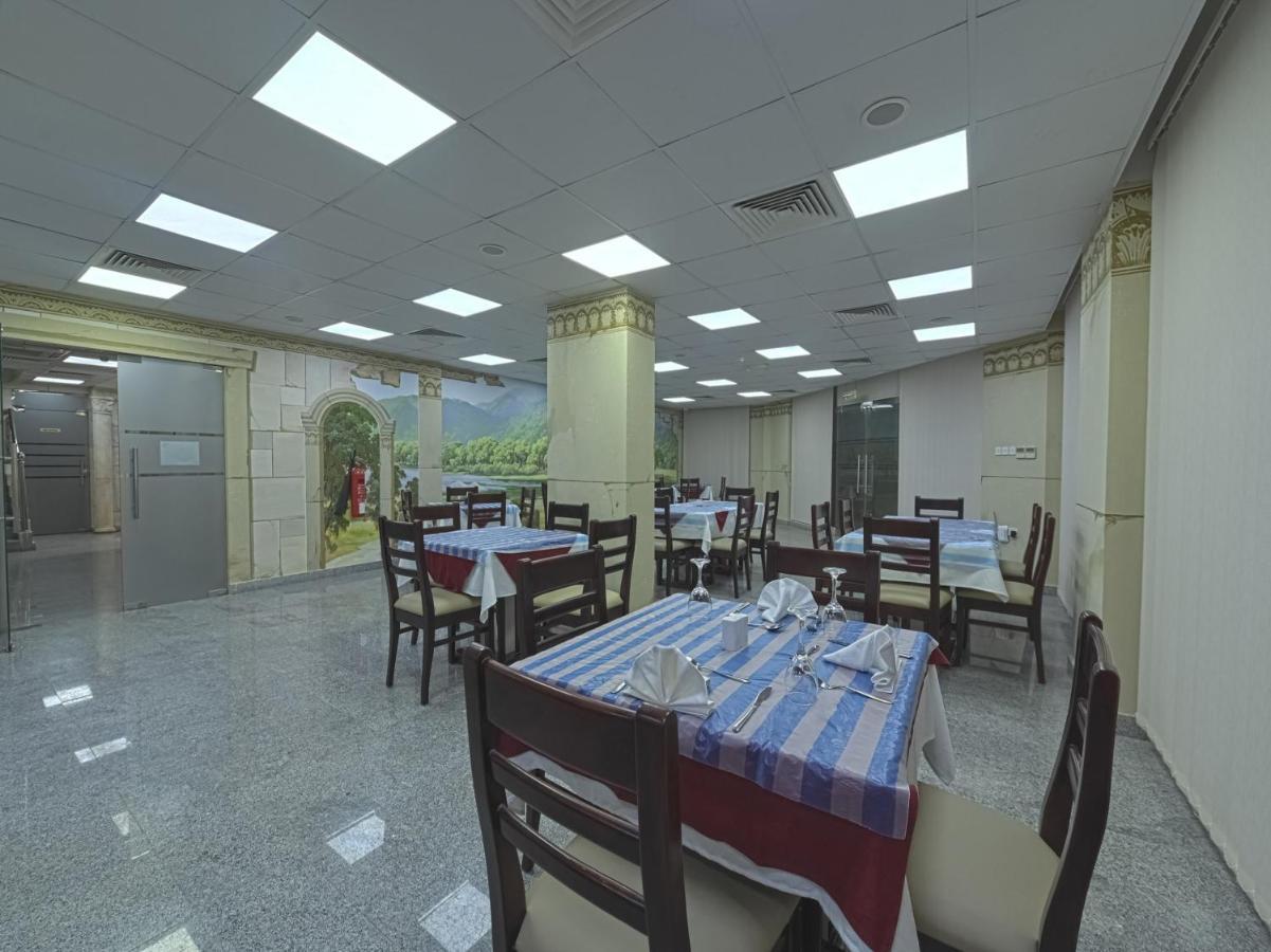 Platinium Hotel Apartments Seeb Exterior foto