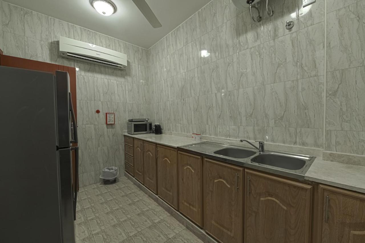 Platinium Hotel Apartments Seeb Exterior foto